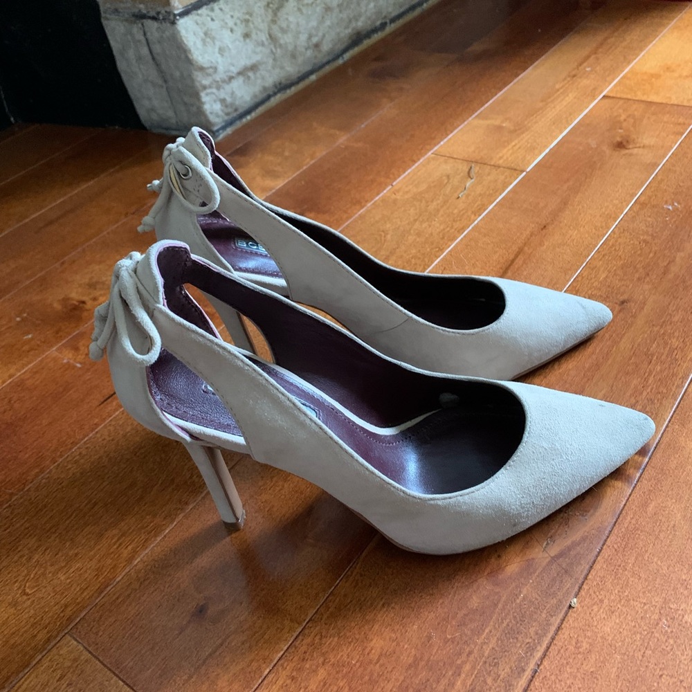 BCBGeneration tan suede pumps with pointed toe